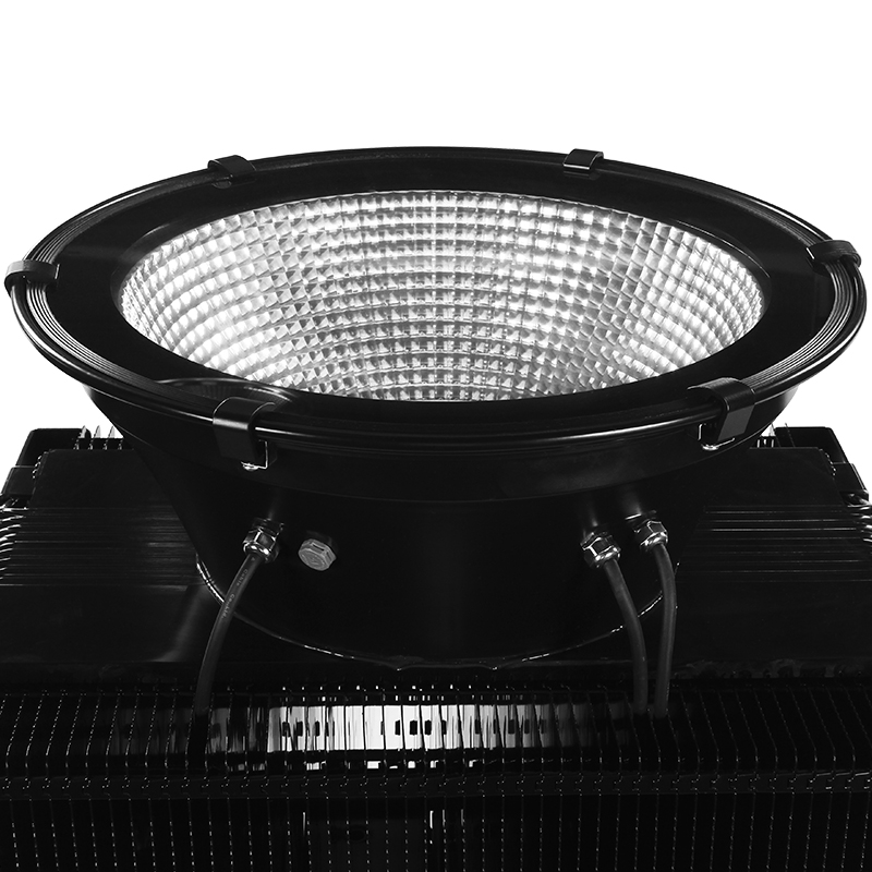 reflector light 800w 1000w 1500w 2000w Outdoor RGBW DMX controlled LED Tower crane Light Super bright high power industrial chandelier flood lighting for basketball court sports stadium